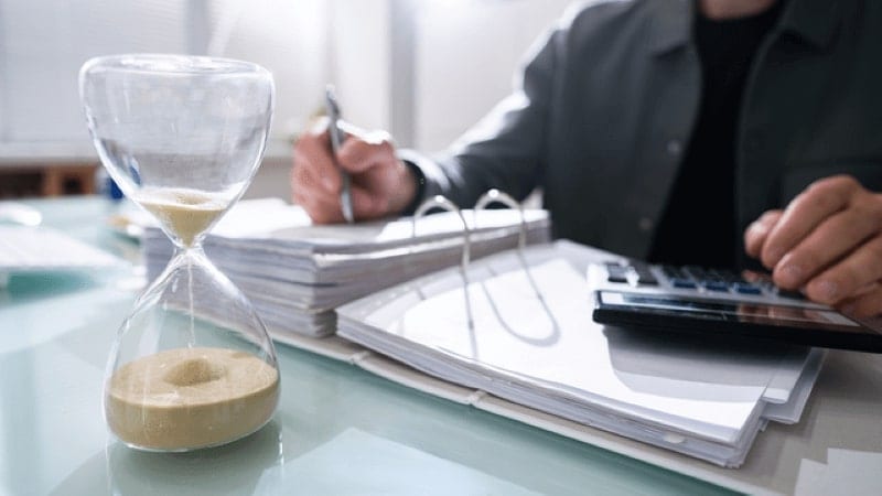 Interest Expense Calculation Explained with a Finance Lease Example and Journal Entries